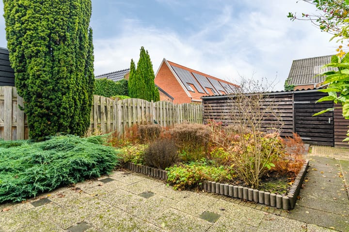 Photo 42 of Kerkewal 25