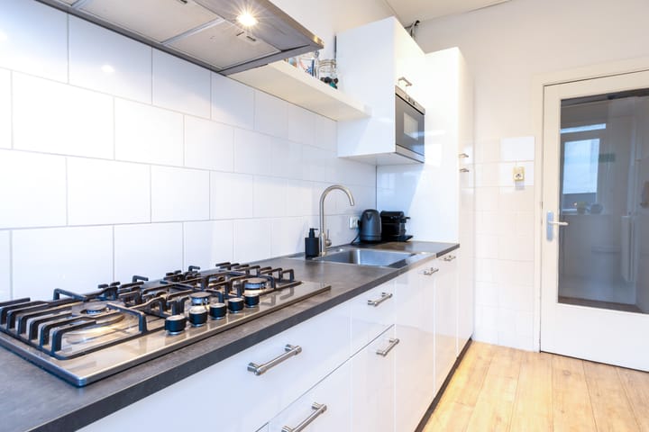 Photo 14 of Zeestraat 26-A