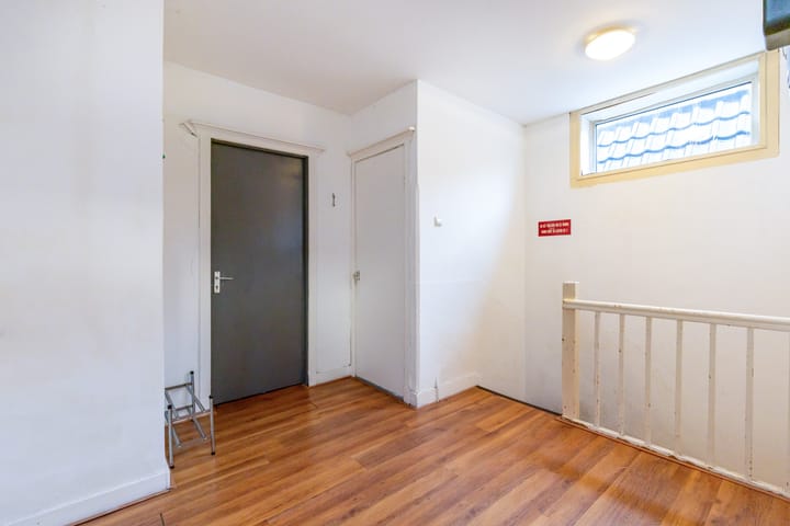 Photo 21 of Zeestraat 26-A