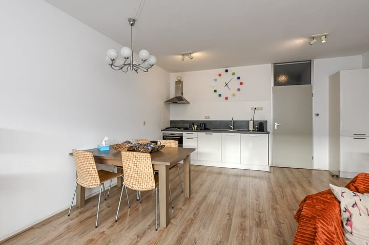 Photo 17 of Frederikstraat 609