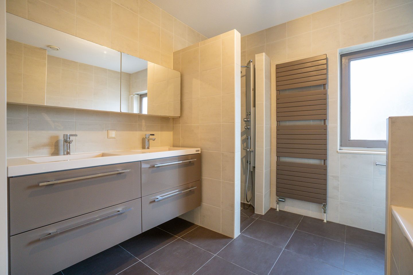 Foto 19 van Van Aalststraat 17