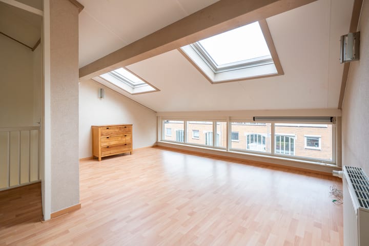 Foto 26 van Van Aalststraat 17