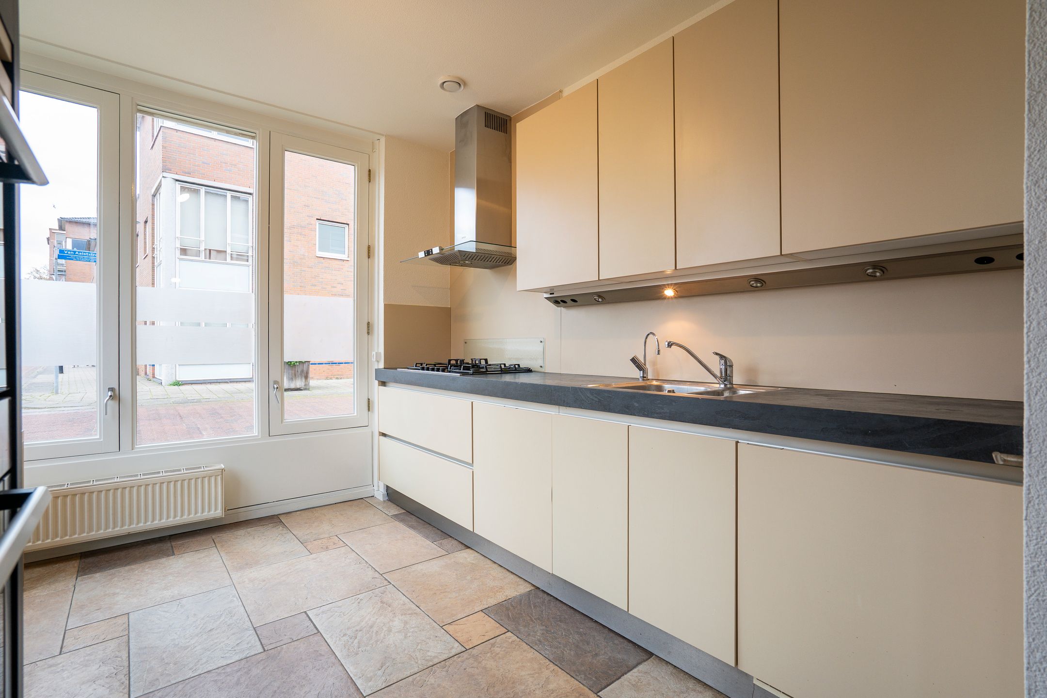 Foto 3 van Van Aalststraat 17