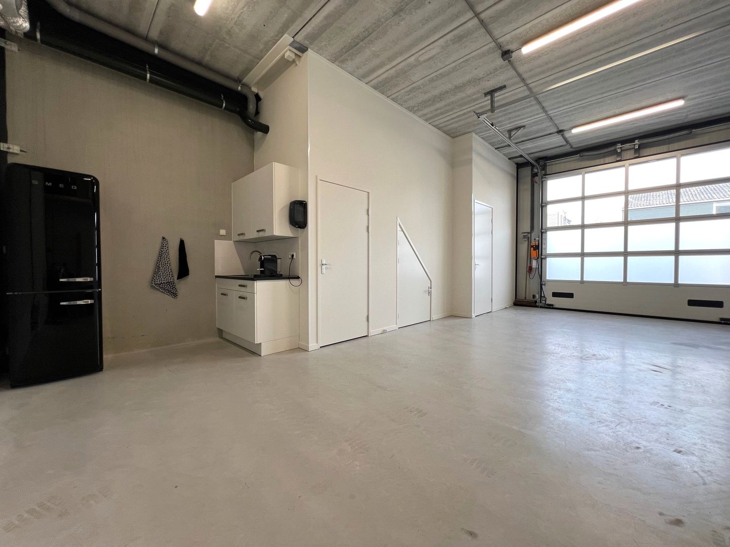 View photo 3 of Lelystraat 60-h