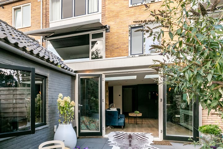 Photo 10 of Thorbeckestraat 19