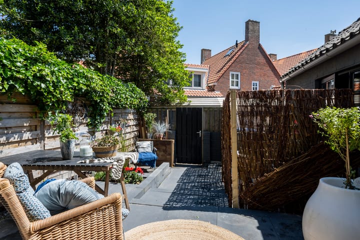 Photo 11 of Thorbeckestraat 19