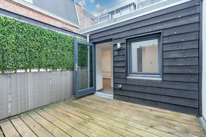 Photo 10 of Noord Buitensingel 17-A