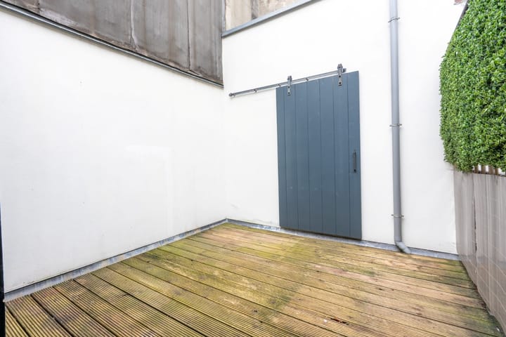 Photo 11 of Noord Buitensingel 17-A