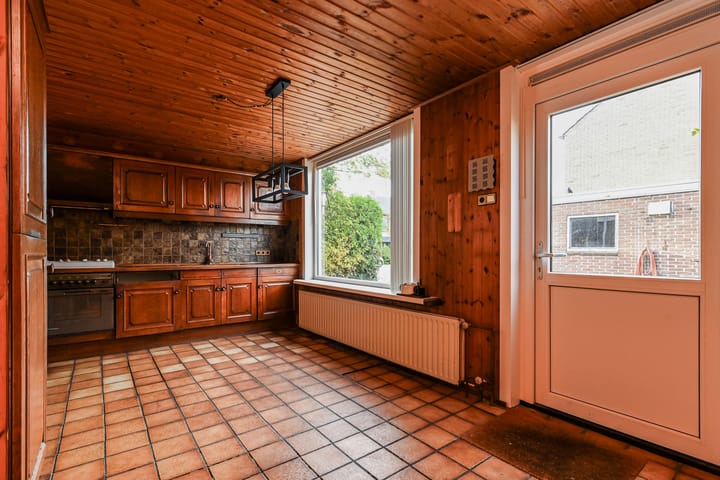 Photo 17 of Sytwinde 8