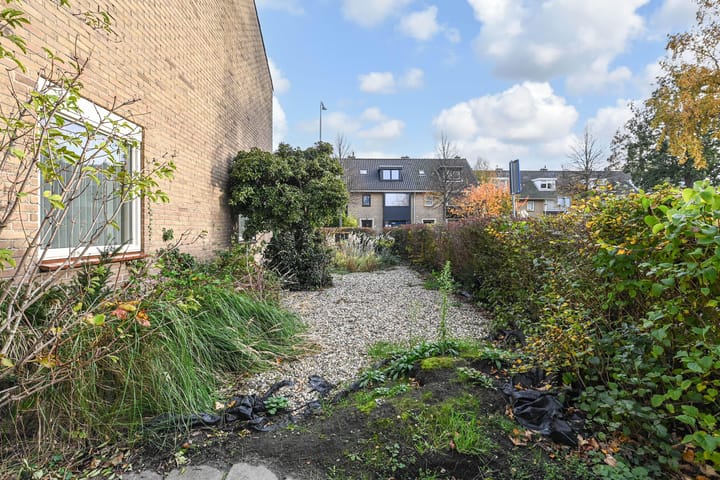 Photo 22 of Sytwinde 8