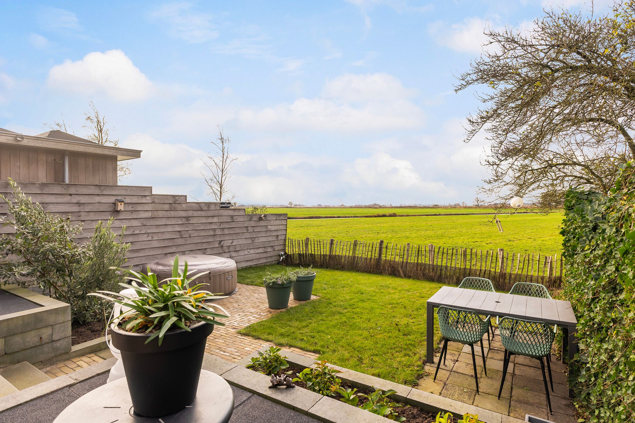 Foto 3 van Suderein 12