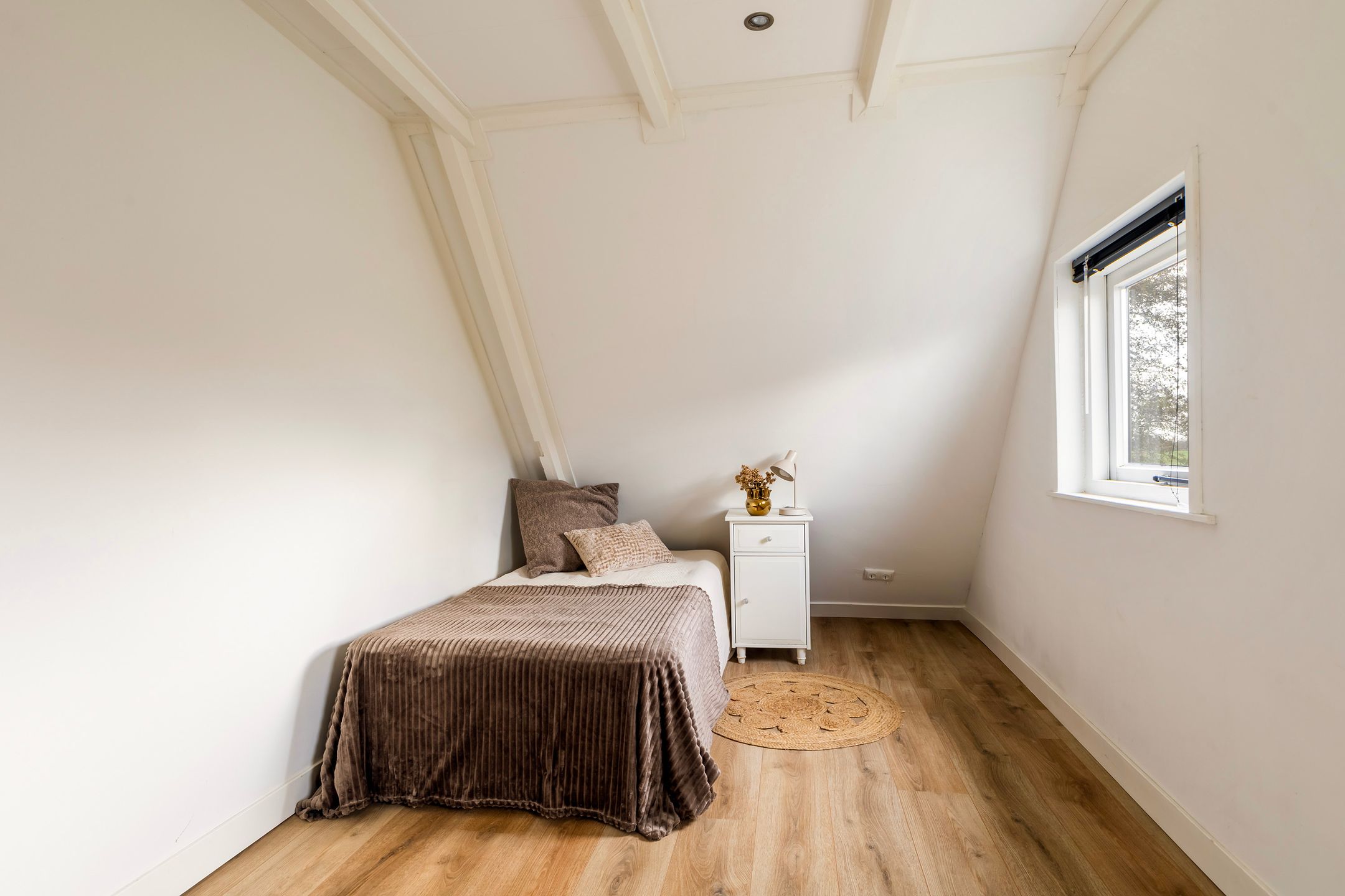 Foto 33 van Suderein 12