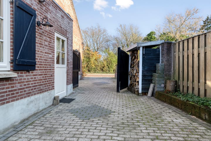 Photo 31 of Dommelstraat 9