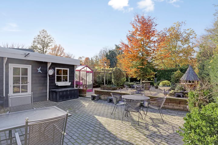 Photo 32 of Dommelstraat 9