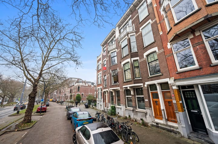 Photo 2 of Mathenesserlaan 388-B