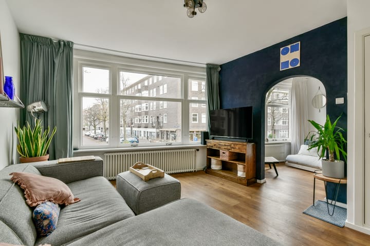 Photo 2 of Hunzestraat 20-H