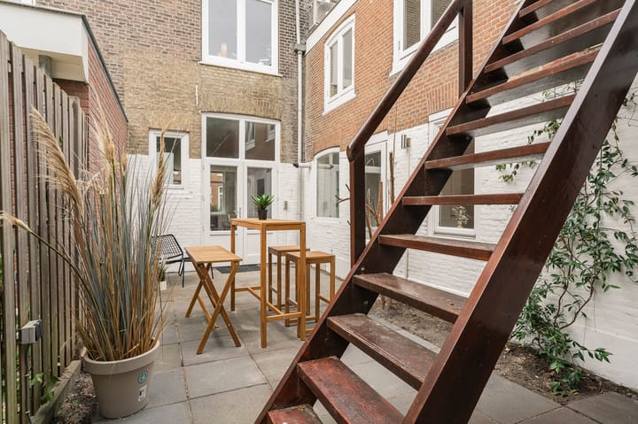 Foto 23 van Helmersstraat 93