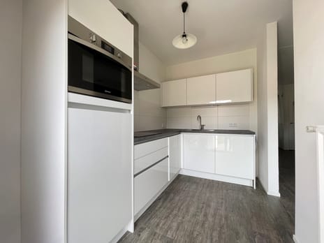 Distel 30 tertiary image