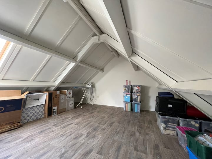 Photo 15 of Distel 30