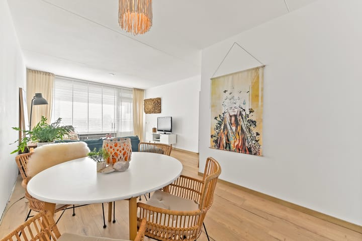 Photo 7 of Albertine Agneslaan 370