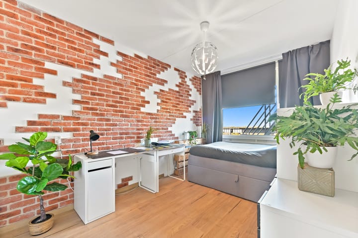 Photo 13 of Albertine Agneslaan 370