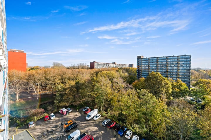 Photo 21 of Albertine Agneslaan 370