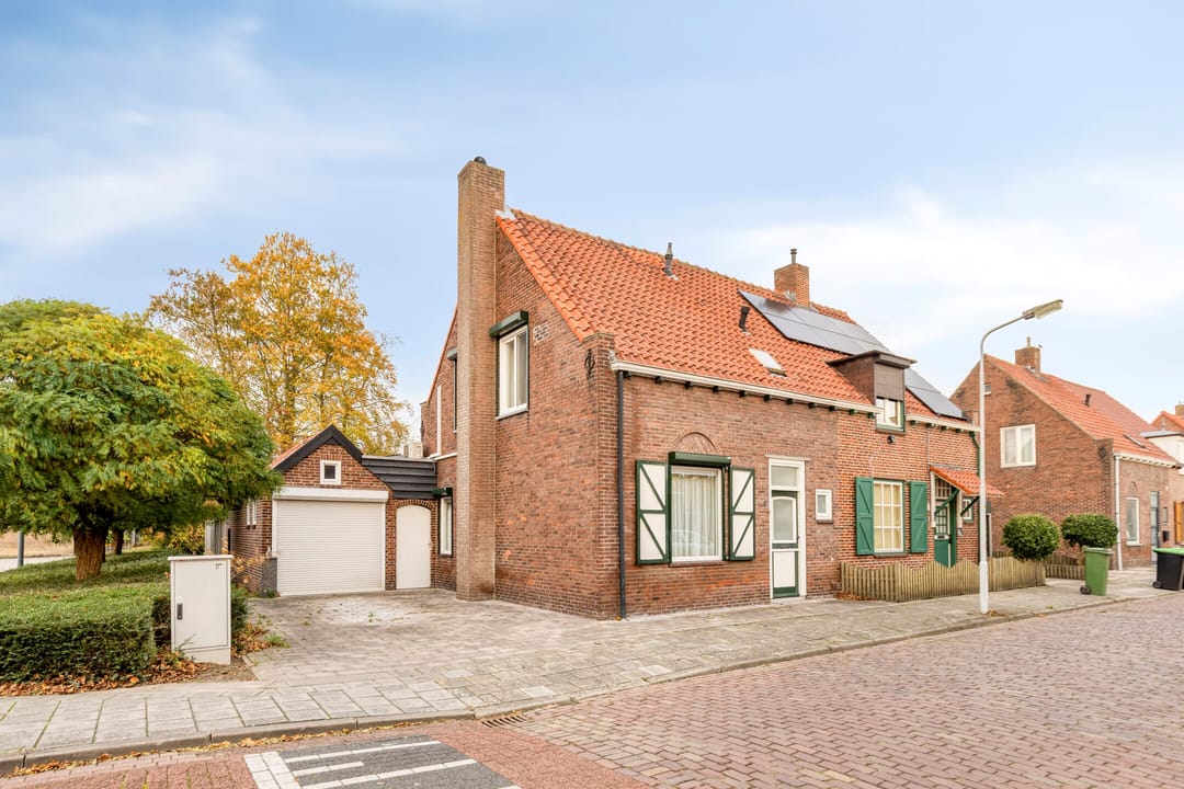 Photo 2 of Calandstraat 1