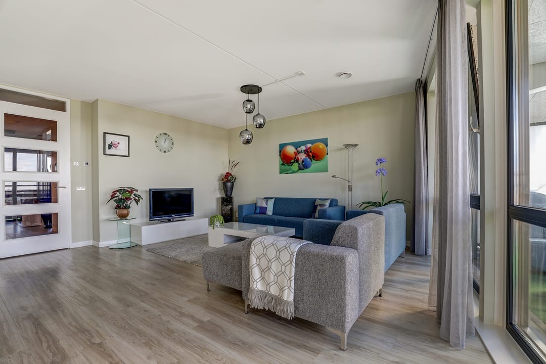 Photo 2 of Aziëlaan 675