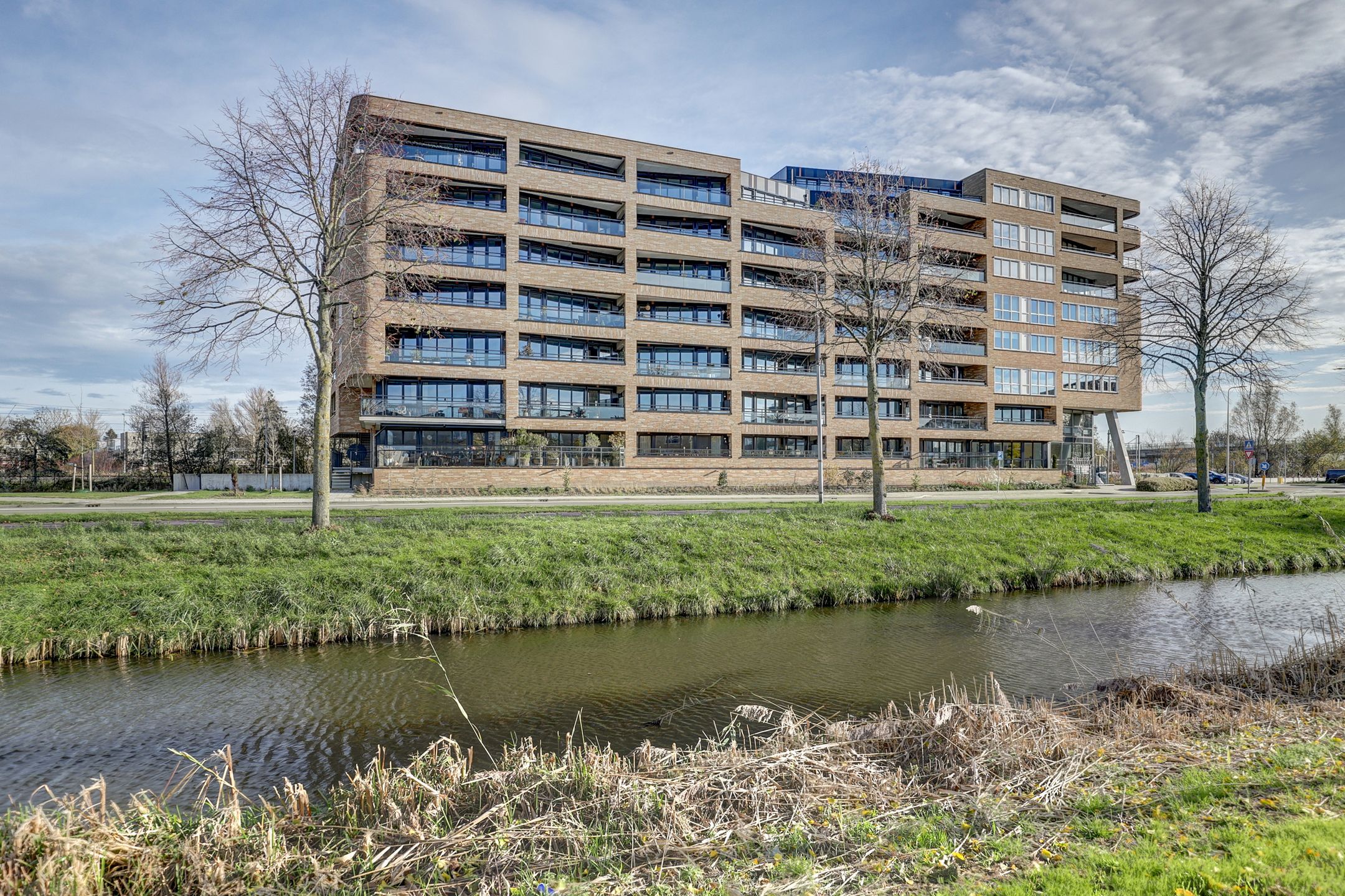 Photo 6 of Aziëlaan 675