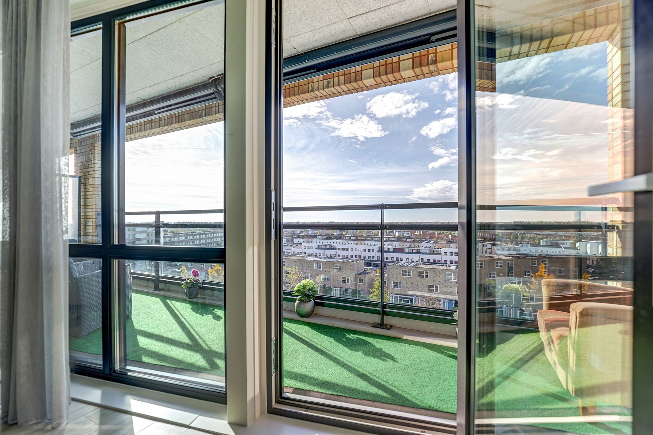 Photo 21 of Aziëlaan 675