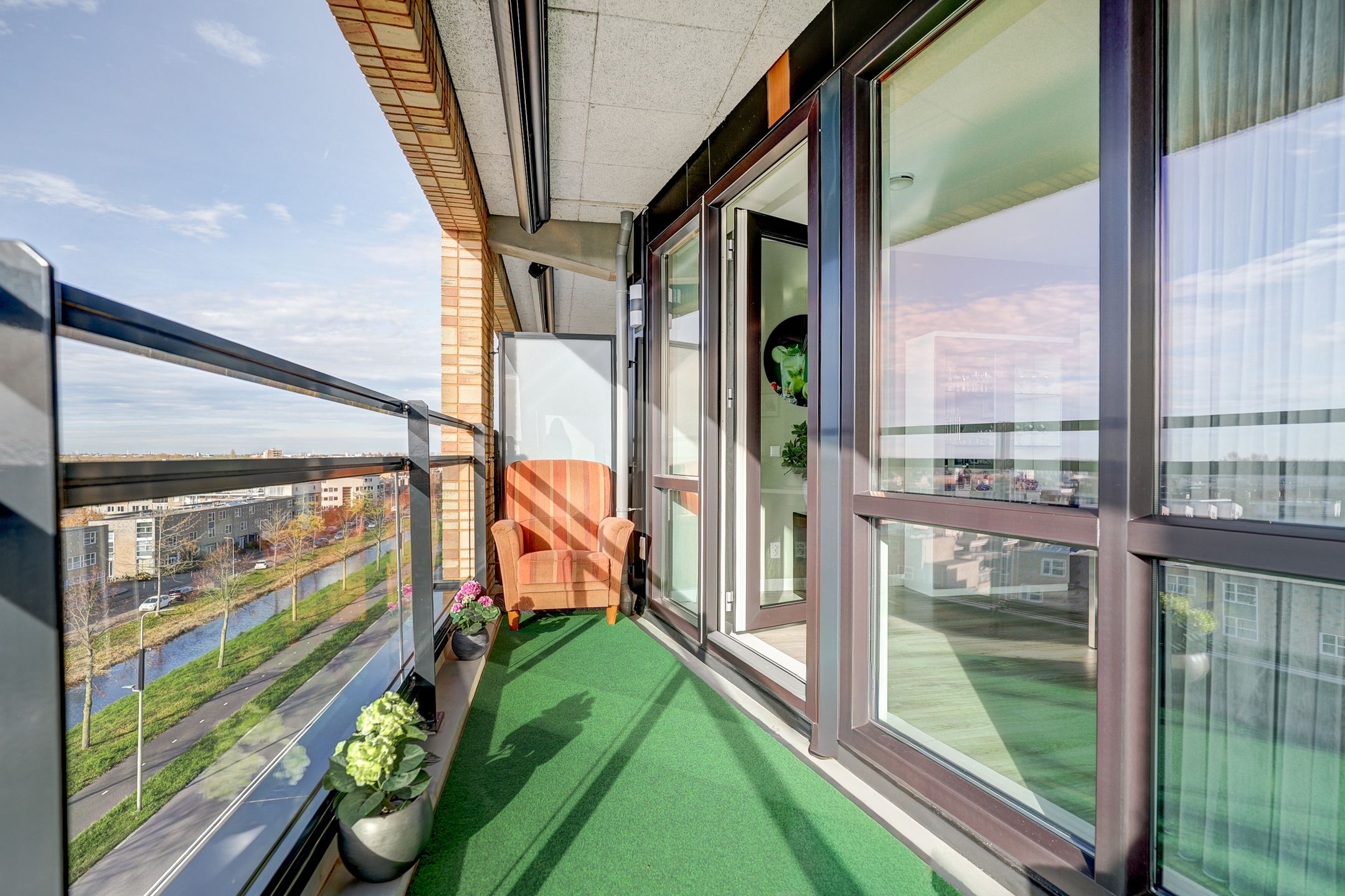 Photo 36 of Aziëlaan 675