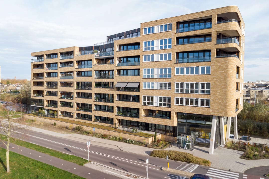 Photo 41 of Aziëlaan 675