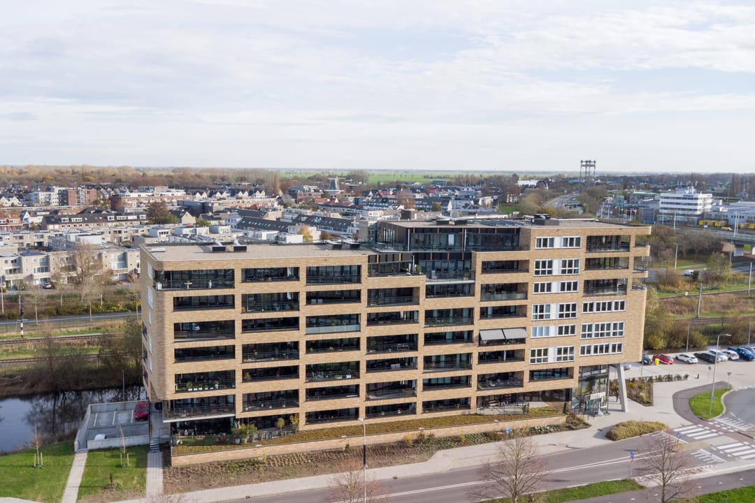 Photo 43 of Aziëlaan 675