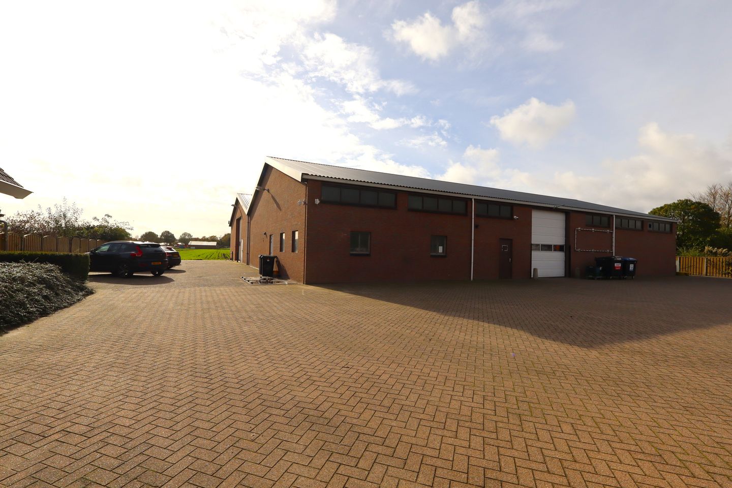 View photo 1 of Eindsestraat 38