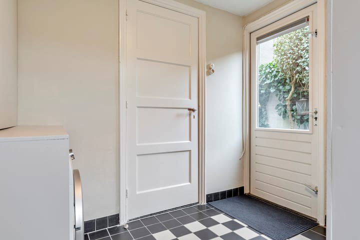 Foto 17 van Leenherenstraat 9