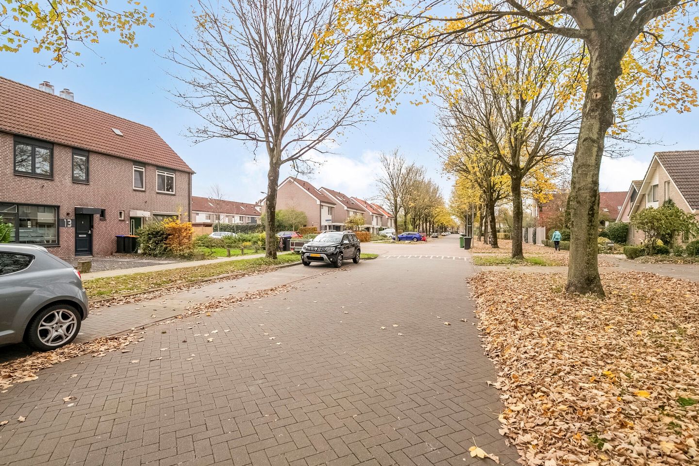 Photo 4 of Almereweg 13