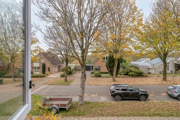 Photo 24 of Almereweg 13