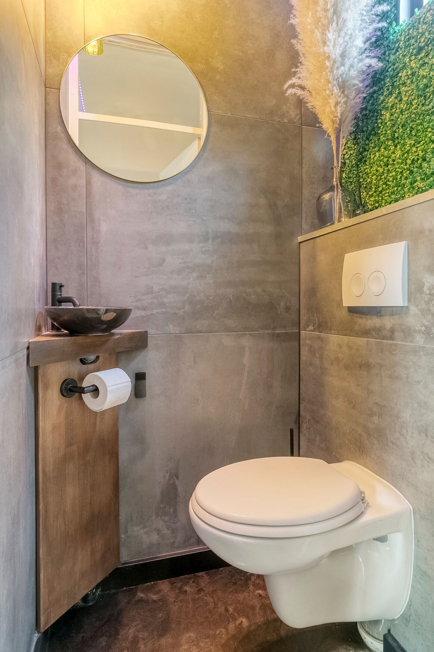 Photo 10 of Almereweg 13