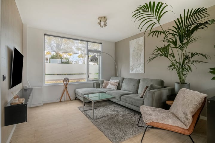 Photo 12 of Almereweg 13