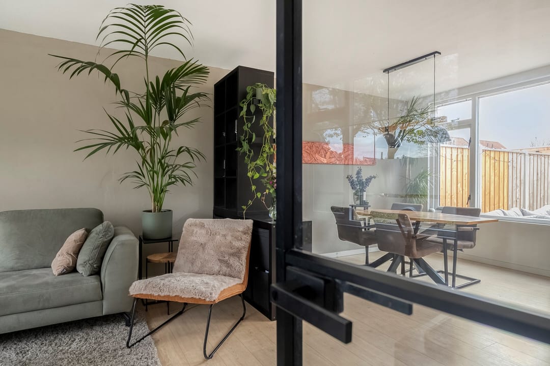 Photo 11 of Almereweg 13