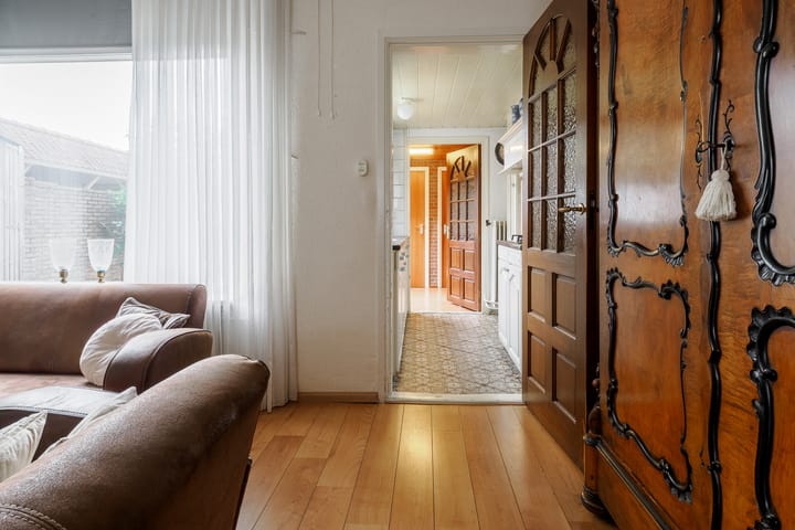 Foto 15 van Molenstraat 26