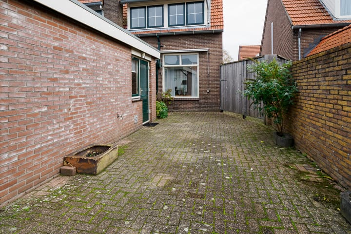 Foto 32 van Molenstraat 26