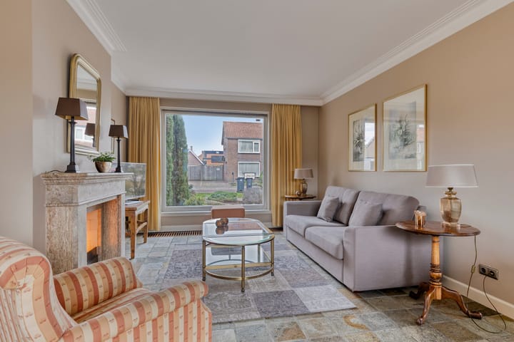 Photo 13 of Julianastraat 21