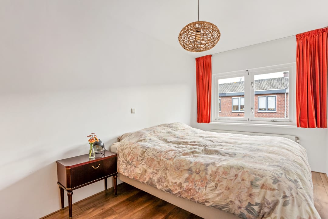 Photo 17 of Geuzenweg 137