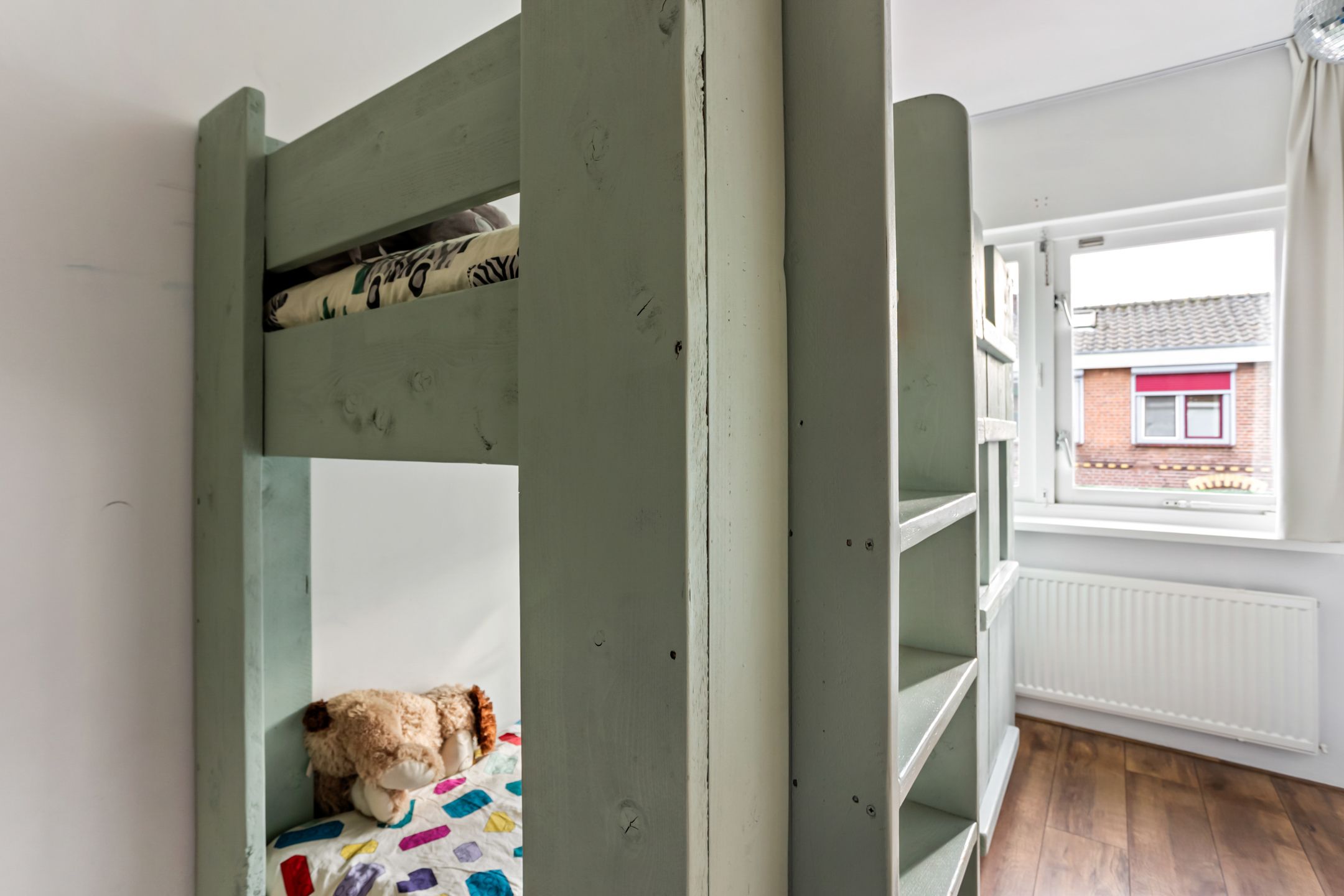 Photo 24 of Geuzenweg 137