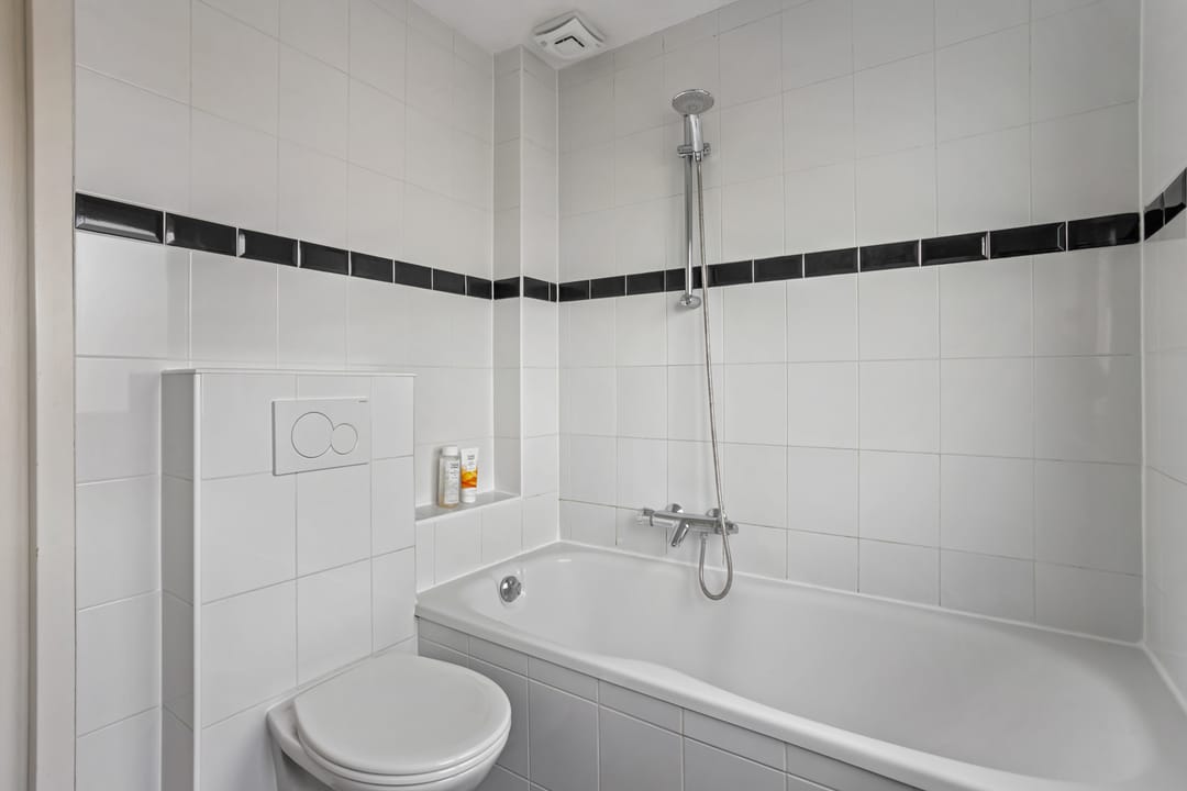 Photo 31 of Geuzenweg 137