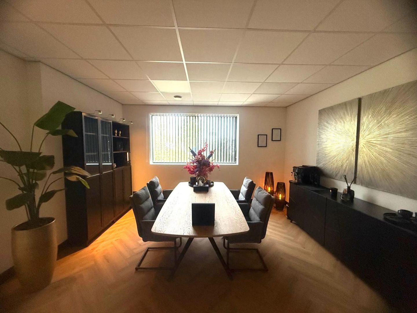 View photo 4 of Parallelweg 16