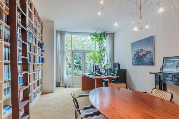 Photo 2 of Rijnsburgerweg 139