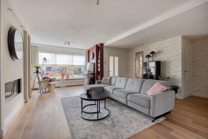 Photo 5 of Vlinkert 17