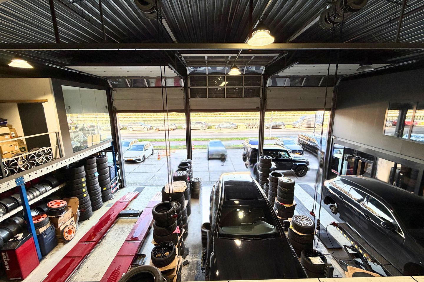 View photo 2 of Haarlemmerstraatweg 73-b